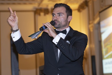 CHUCK-DUKAS-FI-AUCTIONEER